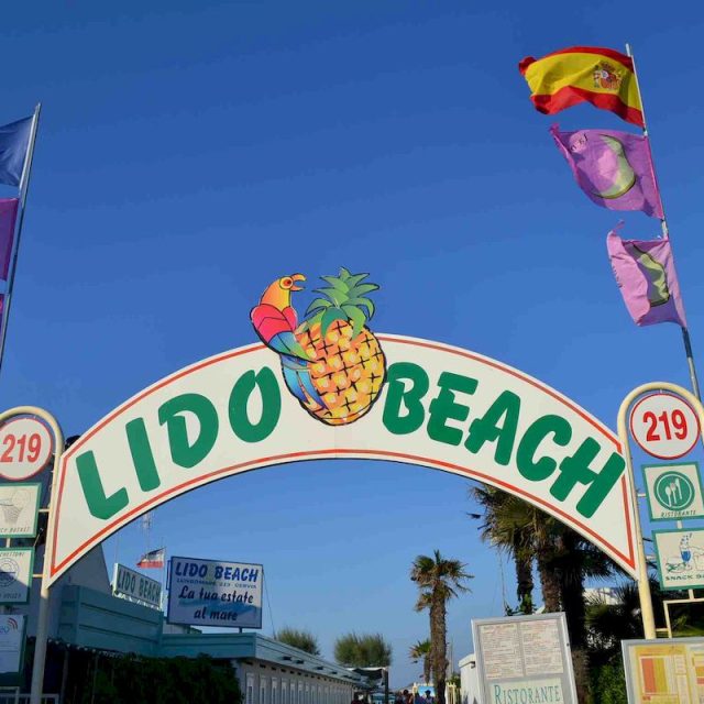 Casting Call La Perla Beach